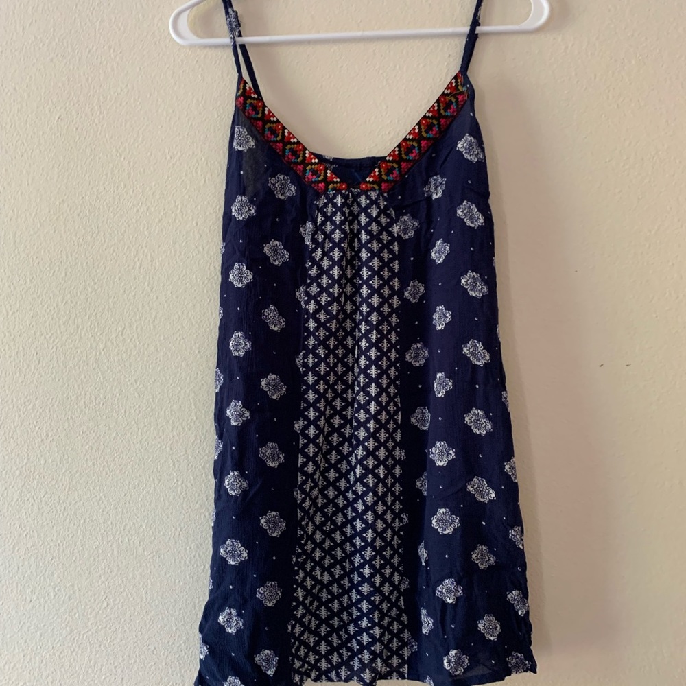 Beautiful short dress. Embroidery